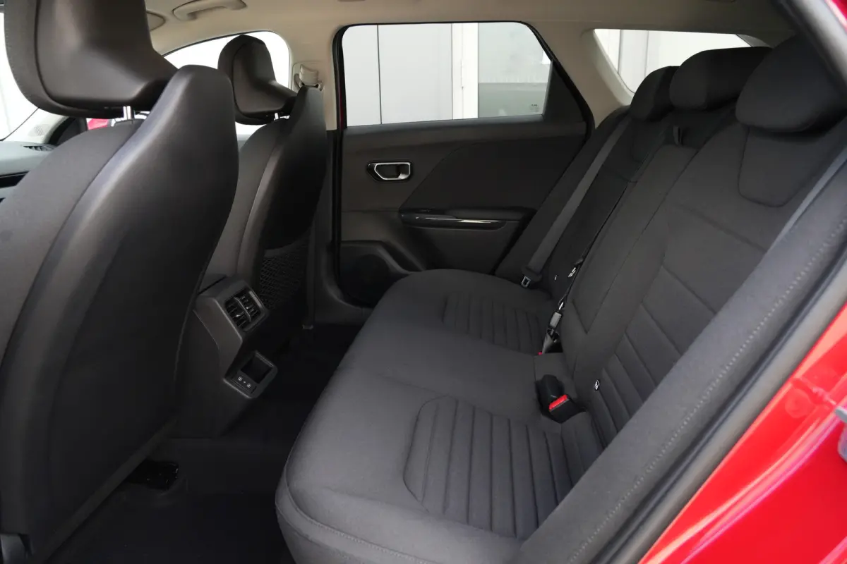 Sportswagon 1.6 T-GDi MHEV GT-Line Launch Edition | 150PK | Navi | Stoelverwarming | Camera | ACC | Kia K4 Sportswagon GT-Line 150 PK Mild Hybrid met 1.6 viercilinder, navigatie, stoelverwar