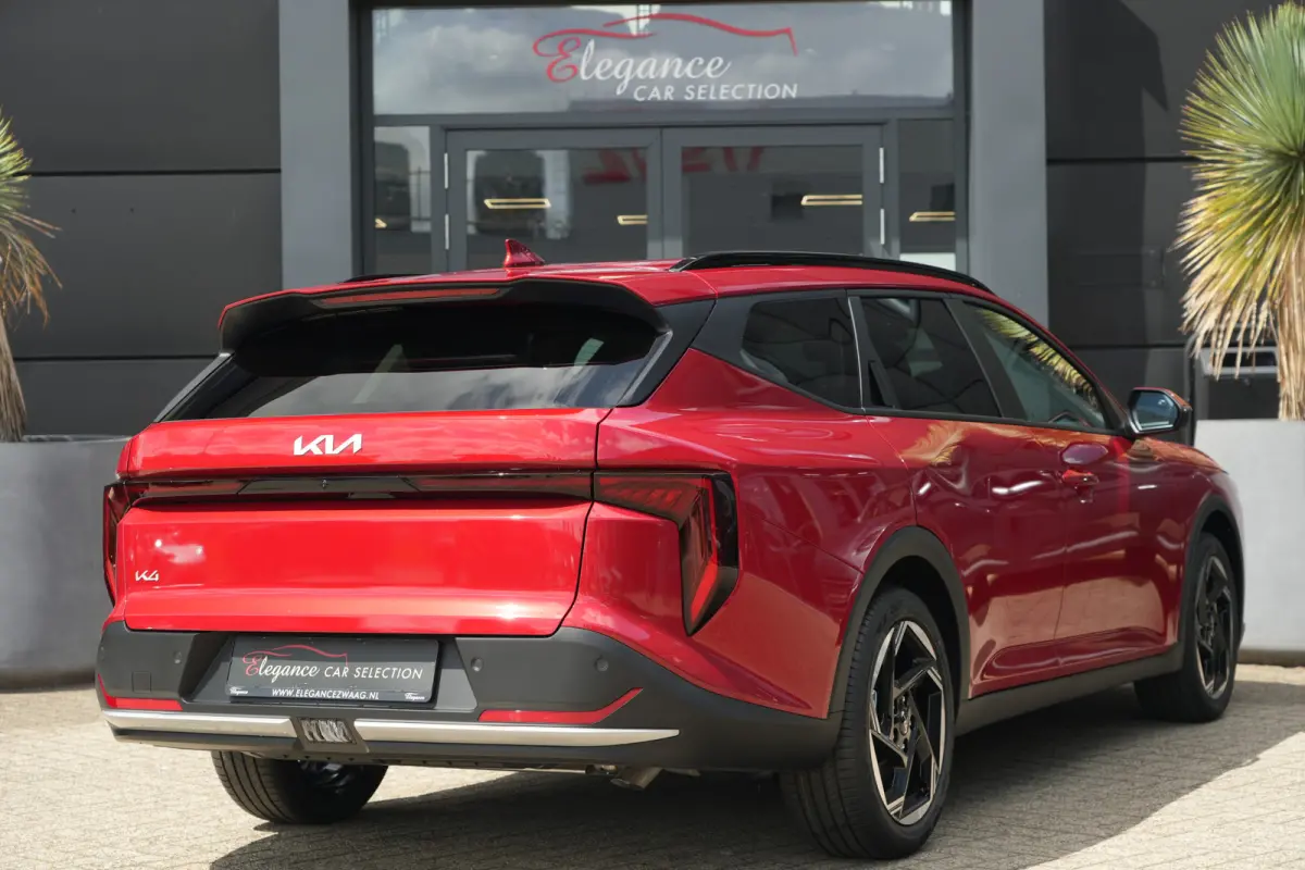 Sportswagon 1.6 T-GDi MHEV GT-Line Launch Edition | 150PK | Navi | Stoelverwarming | Camera | ACC | Kia K4 Sportswagon GT-Line 150 PK Mild Hybrid met 1.6 viercilinder, navigatie, stoelverwar