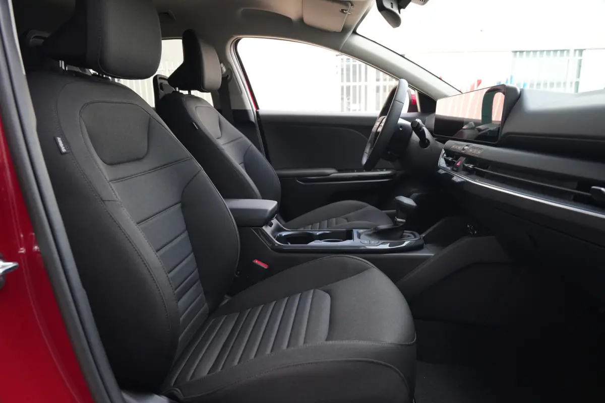 Sportswagon 1.6 T-GDi MHEV GT-Line Launch Edition | 150PK | Navi | Stoelverwarming | Camera | ACC | Kia K4 Sportswagon GT-Line 150 PK Mild Hybrid met 1.6 viercilinder, navigatie, stoelverwar