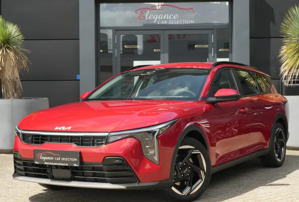 Sportswagon 1.6 T-GDi MHEV GT-Line Launch Edition | 150PK | Navi | Stoelverwarming | Camera | ACC | Kia K4 Sportswagon GT-Line 150 PK Mild Hybrid met 1.6 viercilinder, navigatie, stoelverwar