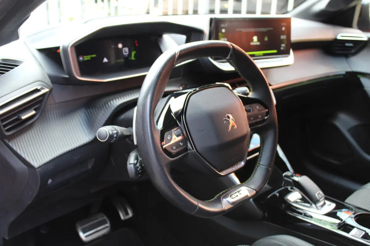 1.2 PureTech 101Pk GT Pack Automaat | 360 camera | Apple carplay/Android Auto