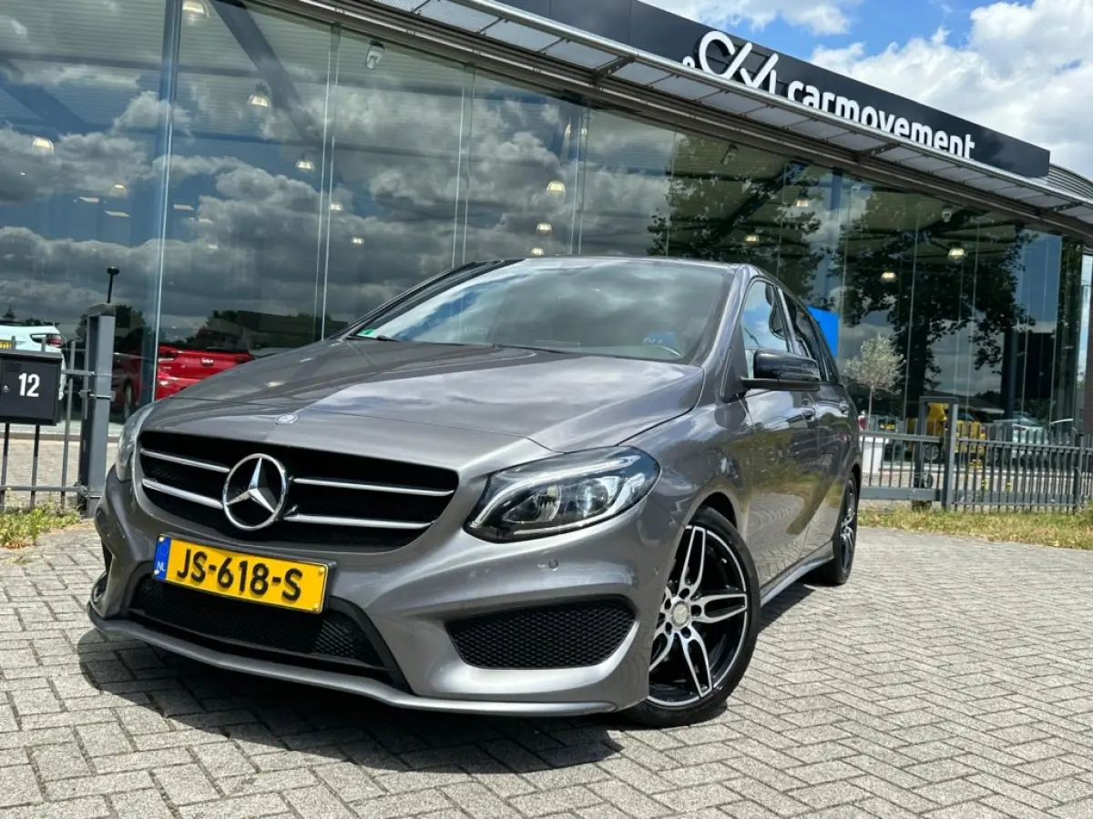 180 AMG Line Aut. Night I Navi I Trekhaak I Led I Orig Nl.