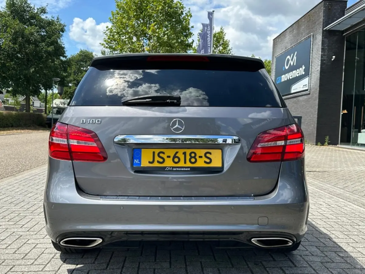 180 AMG Line Aut. Night I Navi I Trekhaak I Led I Orig Nl.