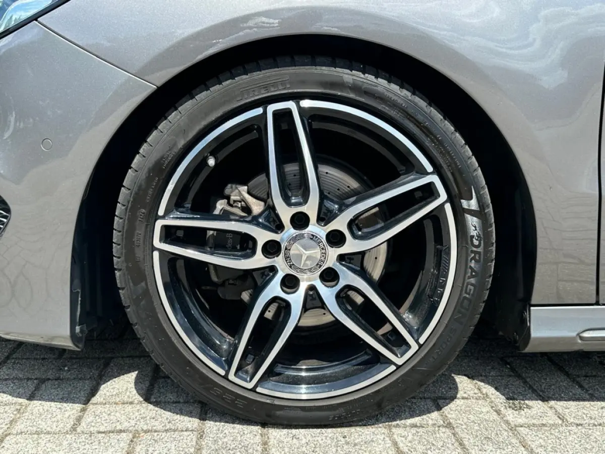 180 AMG Line Aut. Night I Navi I Trekhaak I Led I Orig Nl.