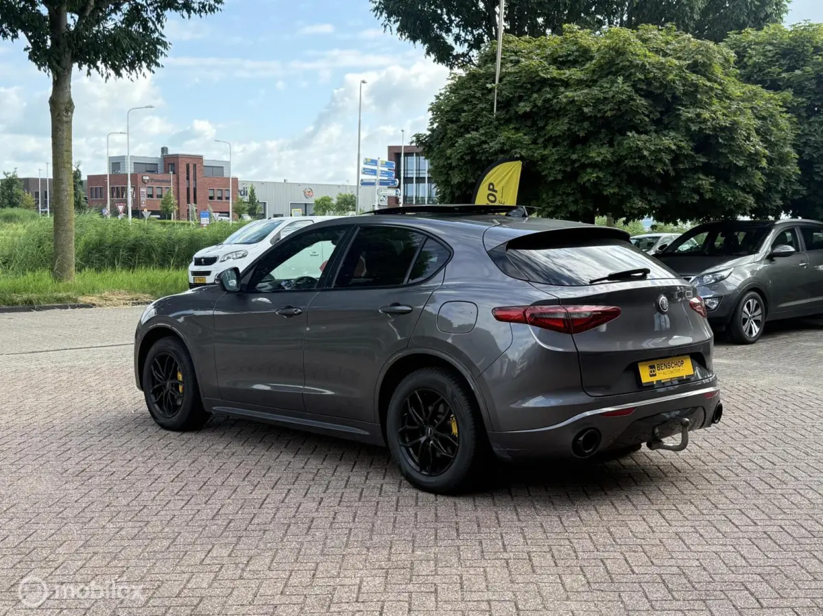 2.0 T AWD Veloce Panodak Leer Navi Carplay Camera Harman Kardon Trekhaak