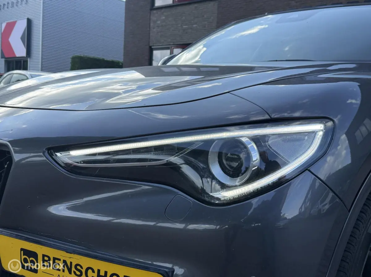 2.0 T AWD Veloce Panodak Leer Navi Carplay Camera Harman Kardon Trekhaak