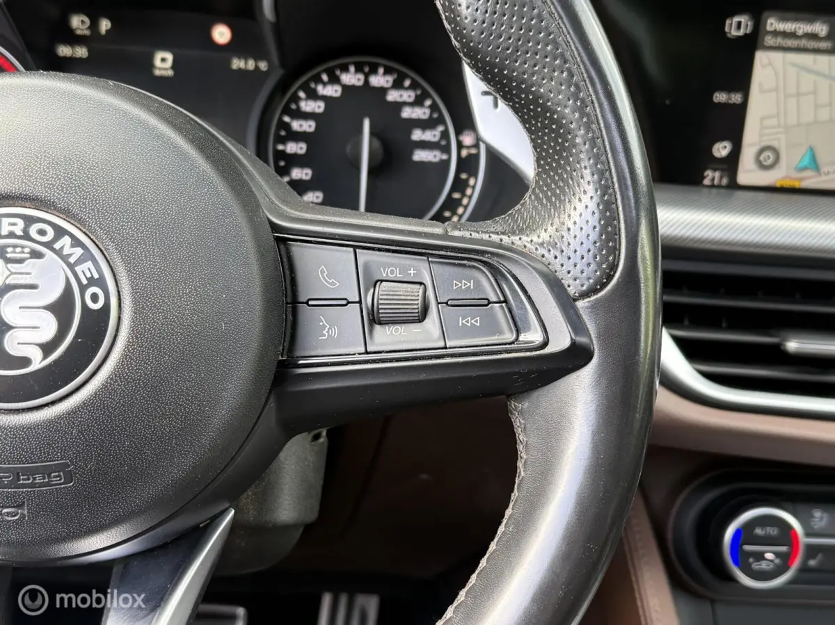 2.0 T AWD Veloce Panodak Leer Navi Carplay Camera Harman Kardon Trekhaak