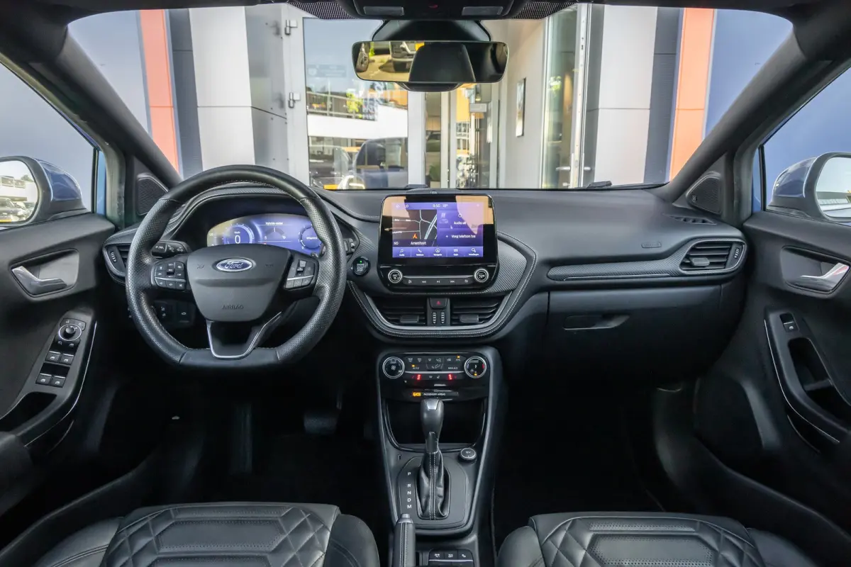 1.0 EcoBoost ST-Line Vignale 155PK | Pano | Stuur/stoel/voorruit verwarming | Cruise adaptief | B&O audio | Camera | Digitaal dashboard | Elektrisch bedienbare achterklep | Keyless | Achteru