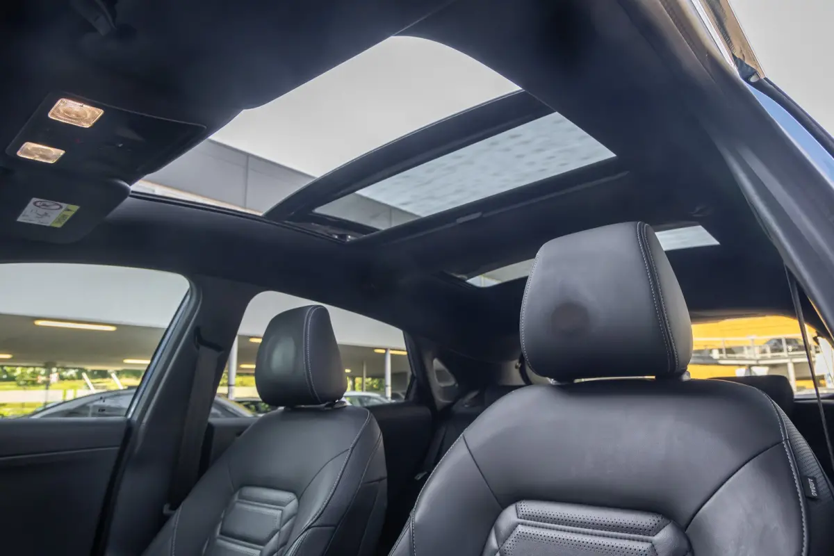 1.0 EcoBoost ST-Line Vignale 155PK | Pano | Stuur/stoel/voorruit verwarming | Cruise adaptief | B&O audio | Camera | Digitaal dashboard | Elektrisch bedienbare achterklep | Keyless | Achteru