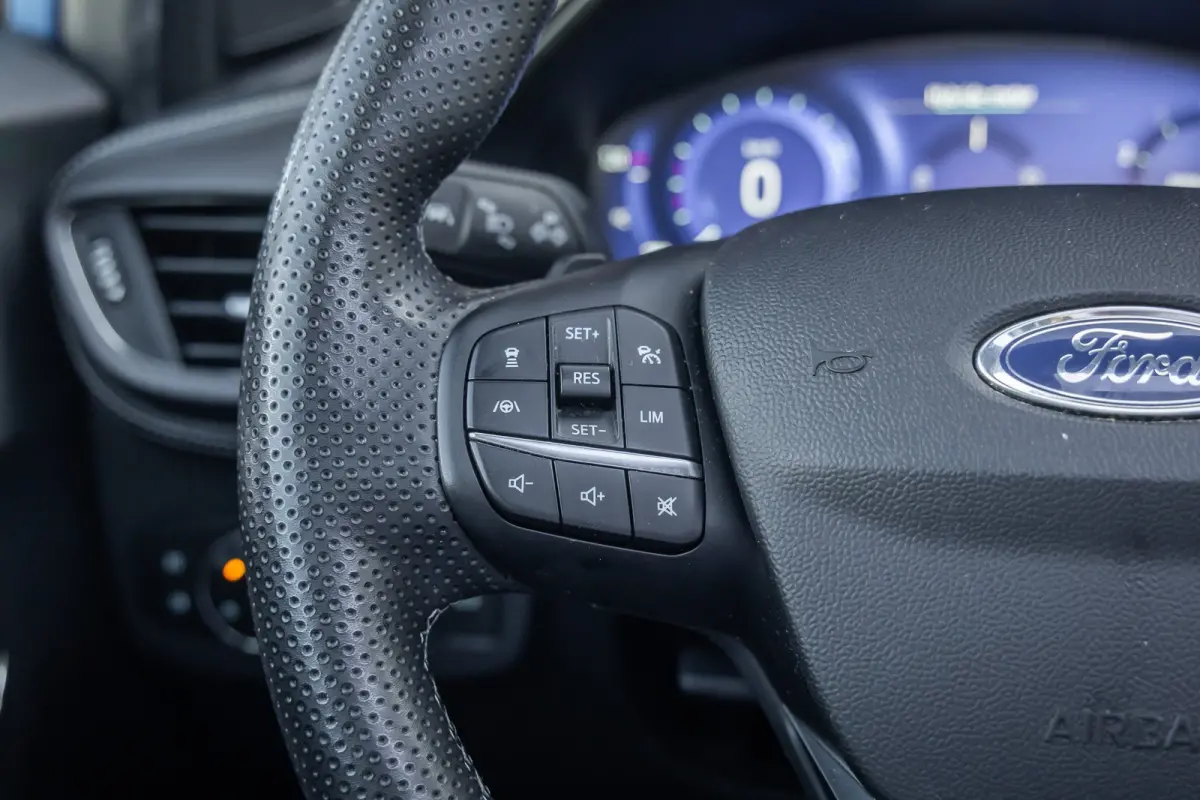 1.0 EcoBoost ST-Line Vignale 155PK | Pano | Stuur/stoel/voorruit verwarming | Cruise adaptief | B&O audio | Camera | Digitaal dashboard | Elektrisch bedienbare achterklep | Keyless | Achteru