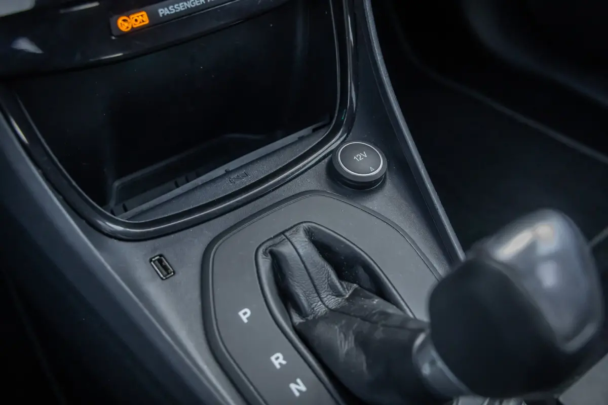 1.0 EcoBoost ST-Line Vignale 155PK | Pano | Stuur/stoel/voorruit verwarming | Cruise adaptief | B&O audio | Camera | Digitaal dashboard | Elektrisch bedienbare achterklep | Keyless | Achteru