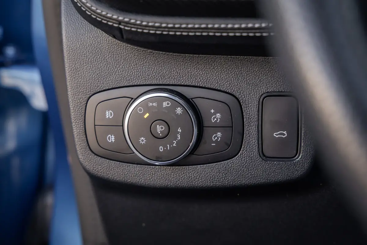 1.0 EcoBoost ST-Line Vignale 155PK | Pano | Stuur/stoel/voorruit verwarming | Cruise adaptief | B&O audio | Camera | Digitaal dashboard | Elektrisch bedienbare achterklep | Keyless | Achteru