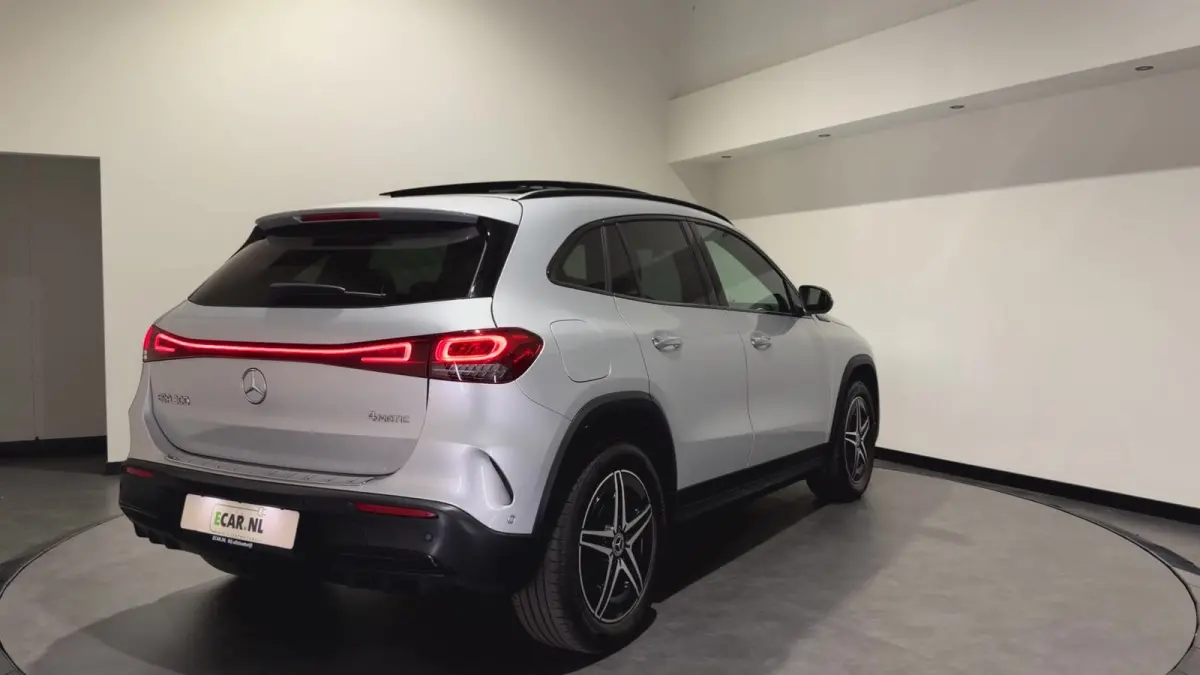 300 4MATIC Business Solution 67 kWh | SOH 94,2 % | AMG Styling