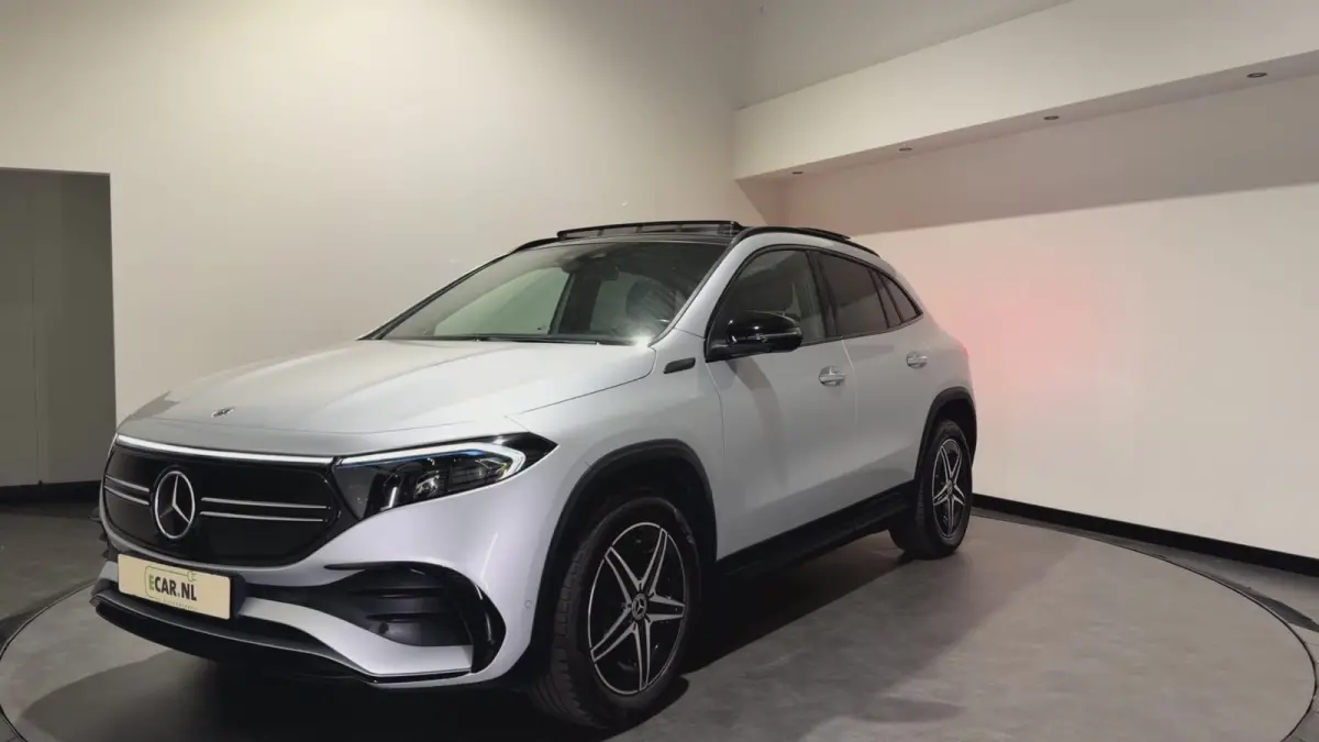 300 4MATIC Business Solution 67 kWh | SOH 94,2 % | AMG Styling