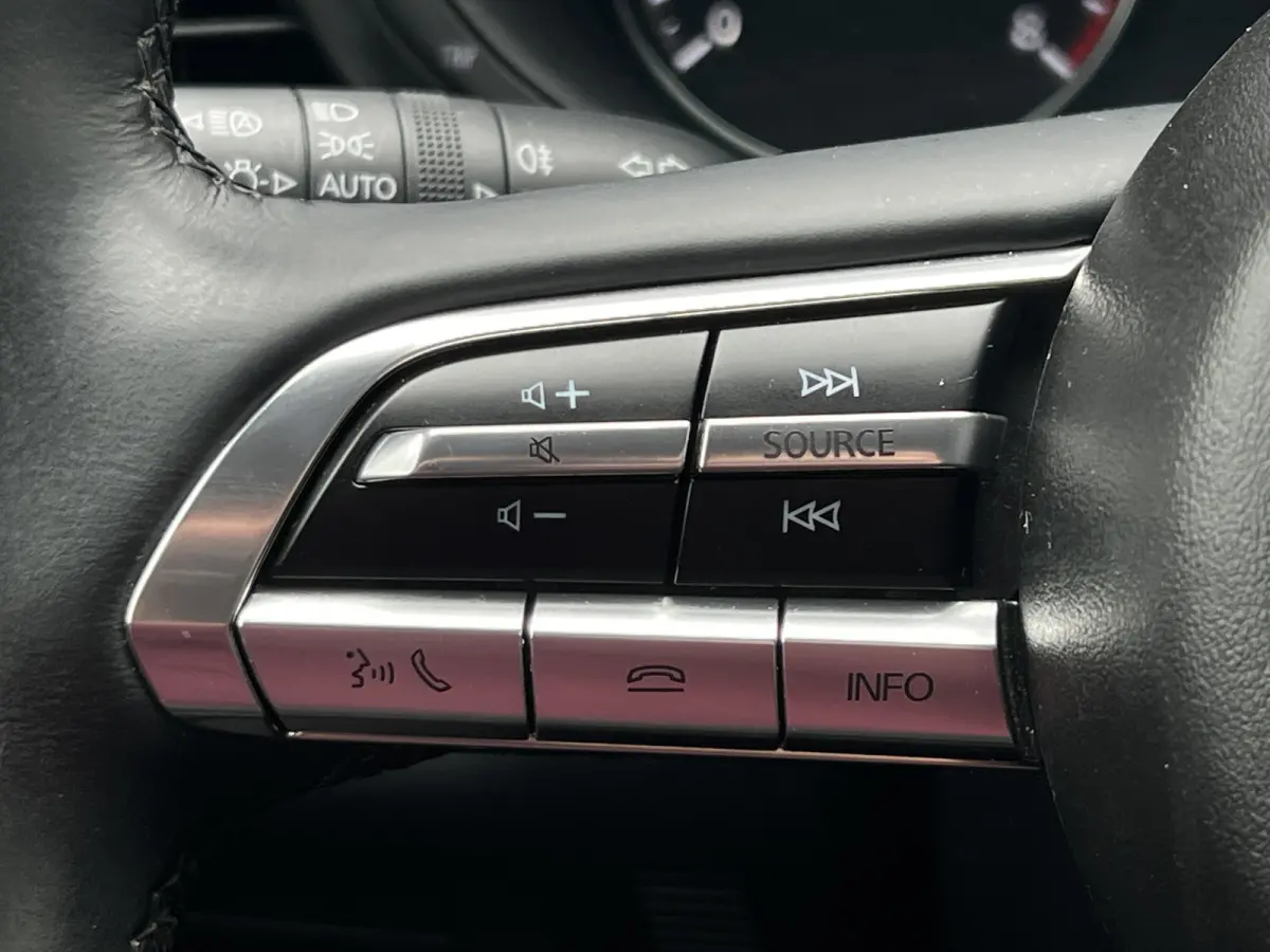 2.0 e-SkyActiv-G M Hybrid Sportive | Navi | Camera | ACC | LED