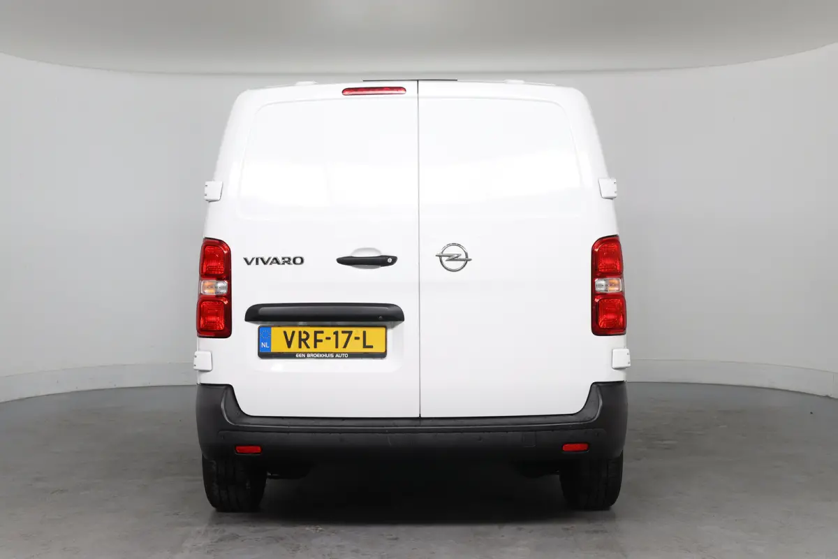 1.5 CDTI L2H1 Edition | Camera | Parkeersensoren | Navigatie | Apple Carplay & Android Auto | Cruise Control | Airco |