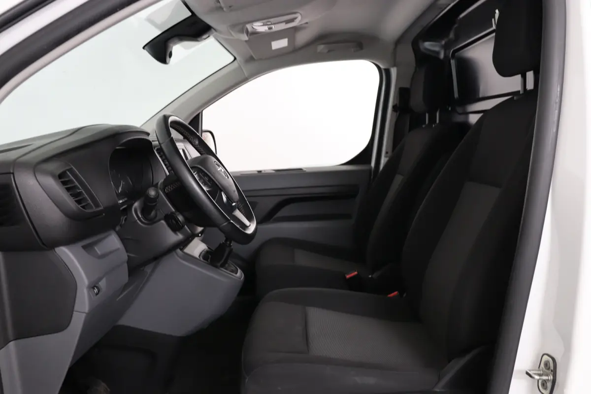 1.5 CDTI L2H1 Edition | Camera | Parkeersensoren | Navigatie | Apple Carplay & Android Auto | Cruise Control | Airco |