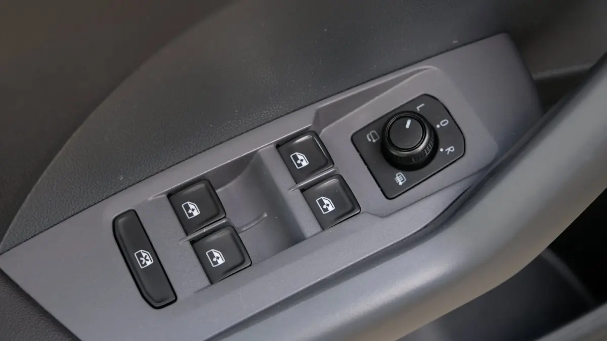 1.0 TSI Style 116PK ACC DSG CARPLAY CAMERA TREKHAAK