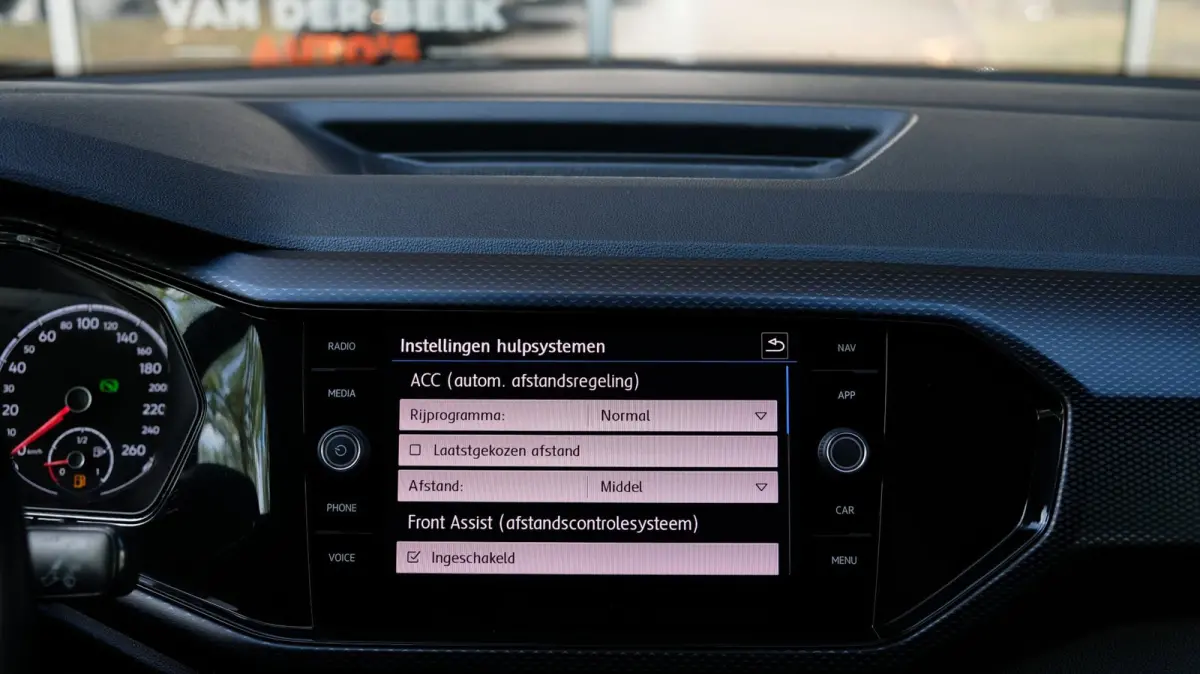 1.0 TSI Style 116PK ACC DSG CARPLAY CAMERA TREKHAAK