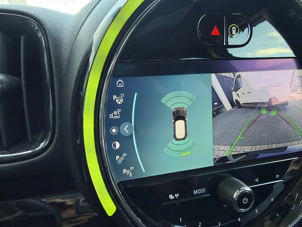 2.0 Cooper SE ALL4 Pano/Leder/H&K/Camera
