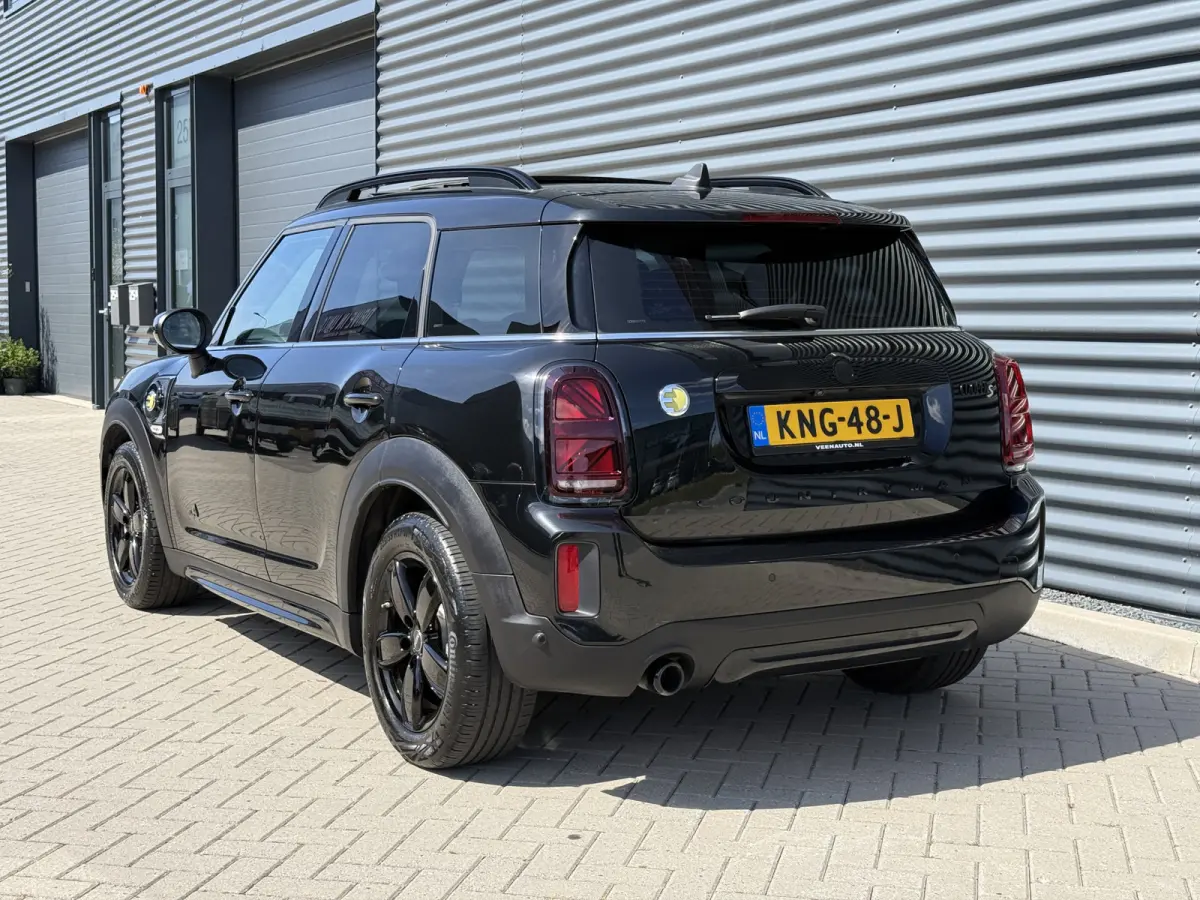 2.0 Cooper SE ALL4 Pano/Leder/H&K/Camera