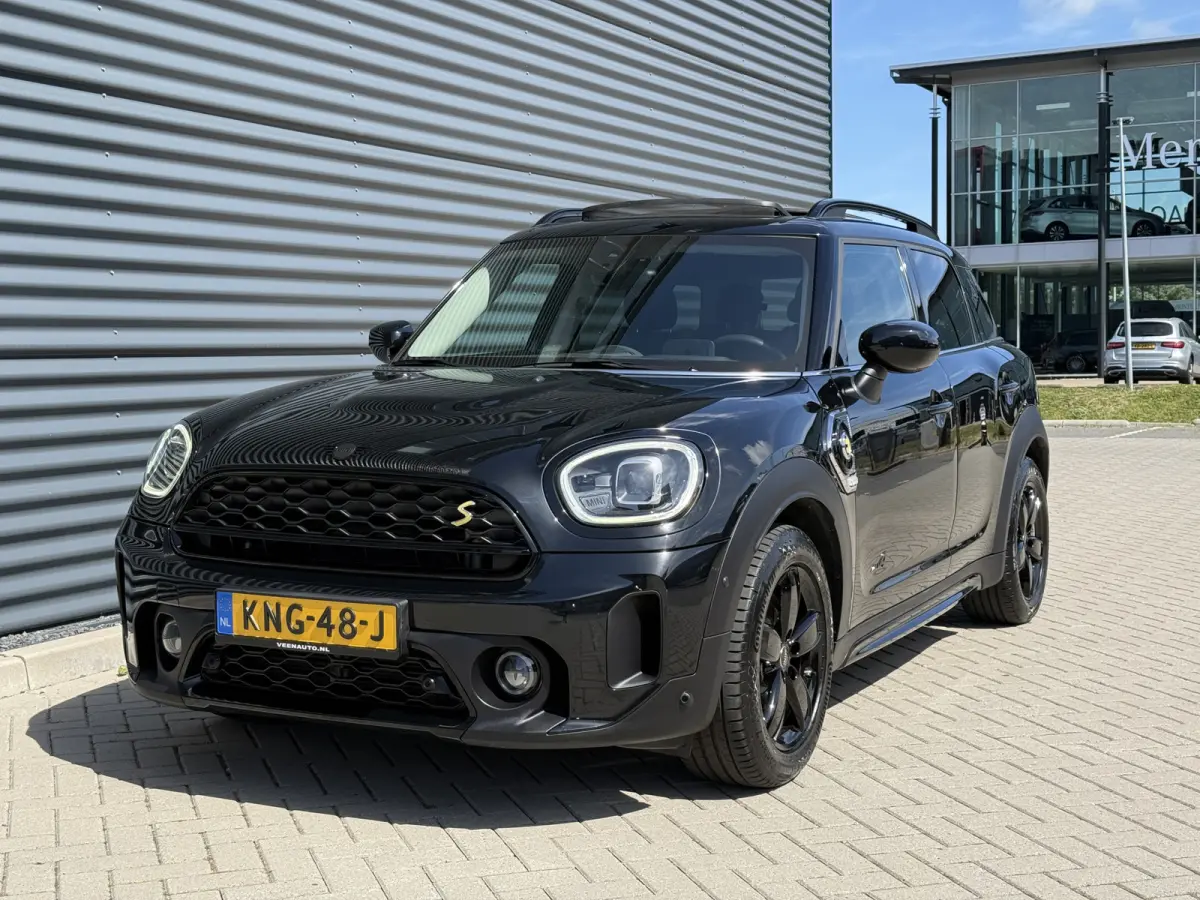 2.0 Cooper SE ALL4 Pano/Leder/H&K/Camera