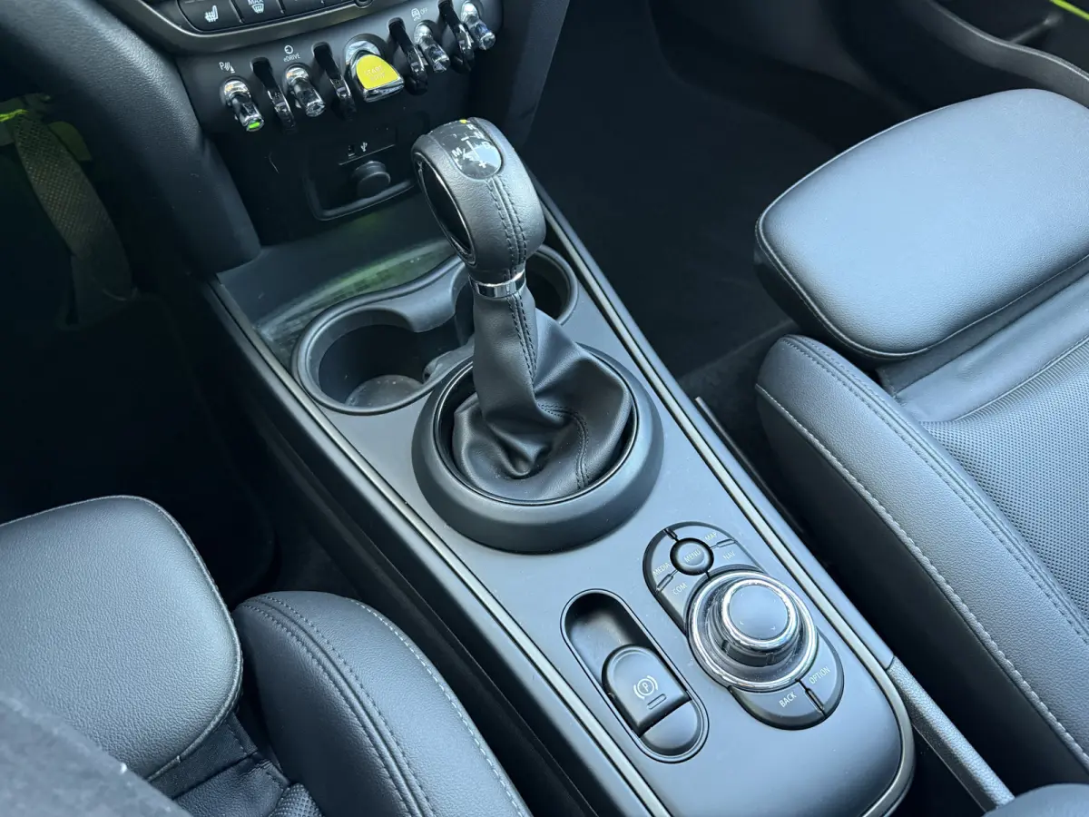 2.0 Cooper SE ALL4 Pano/Leder/H&K/Camera