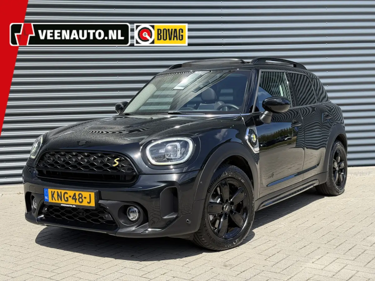 2.0 Cooper SE ALL4 Pano/Leder/H&K/Camera