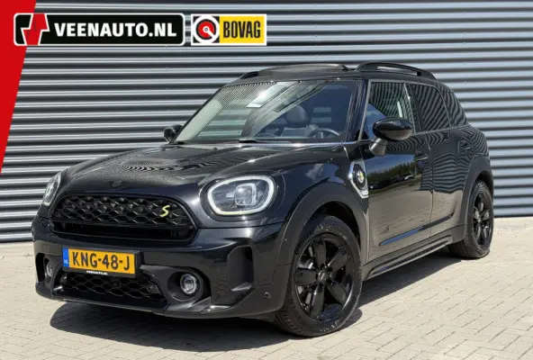 2.0 Cooper SE ALL4 Pano/Leder/H&K/Camera