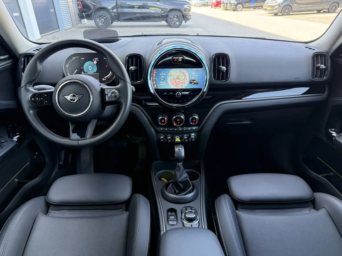 2.0 Cooper SE ALL4 Pano/Leder/H&K/Camera