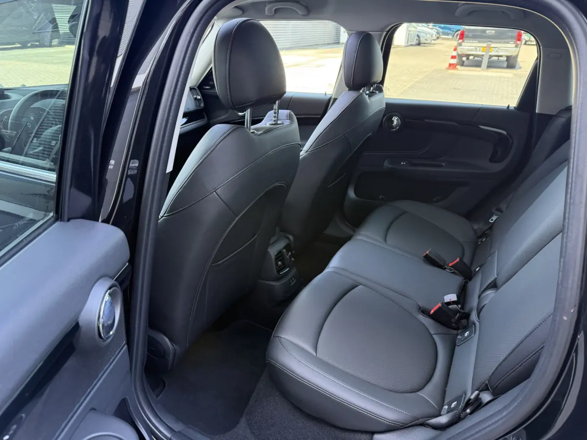 2.0 Cooper SE ALL4 Pano/Leder/H&K/Camera