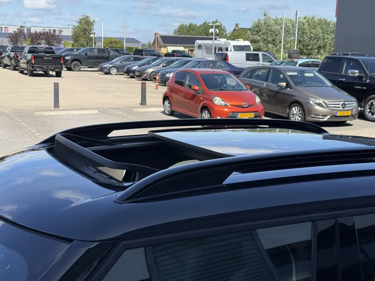 2.0 Cooper SE ALL4 Pano/Leder/H&K/Camera