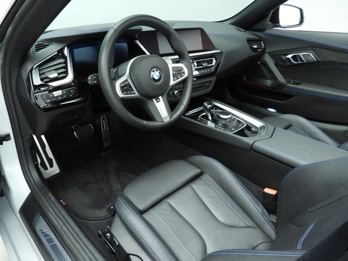 sDrive20i | M-Sportpakket | Laserlicht | Leder | Navigatie | M-Zetels | Stoelverwarming | DAB | Hifi speakers | Alu 19 inch