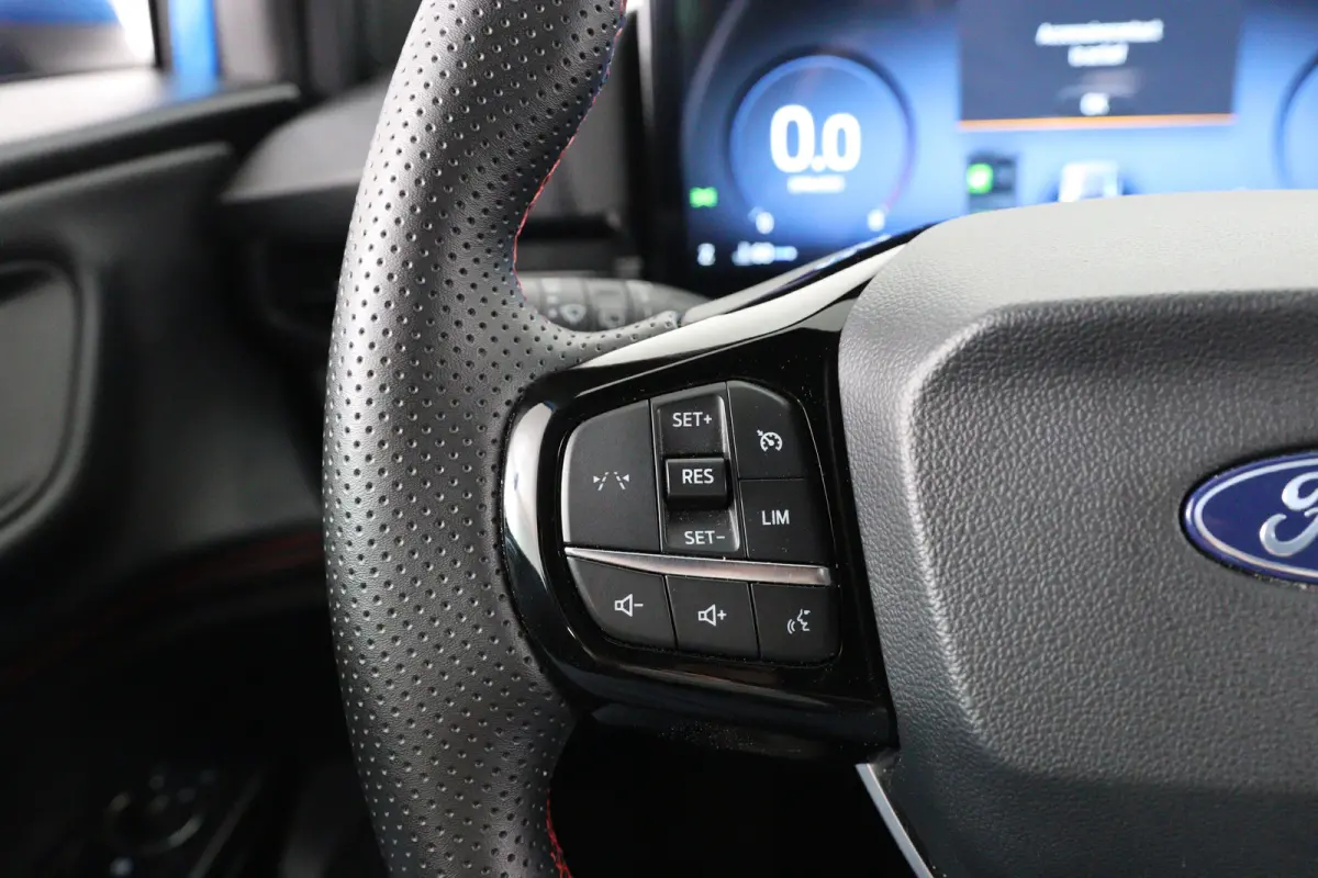 1.0 EcoBoost ST-Line | Automaat! | Winterpack | LED | Camera | Clima | Navi | Keyless | DAB | Parkeersensoren | Lichtmetalen Velgen