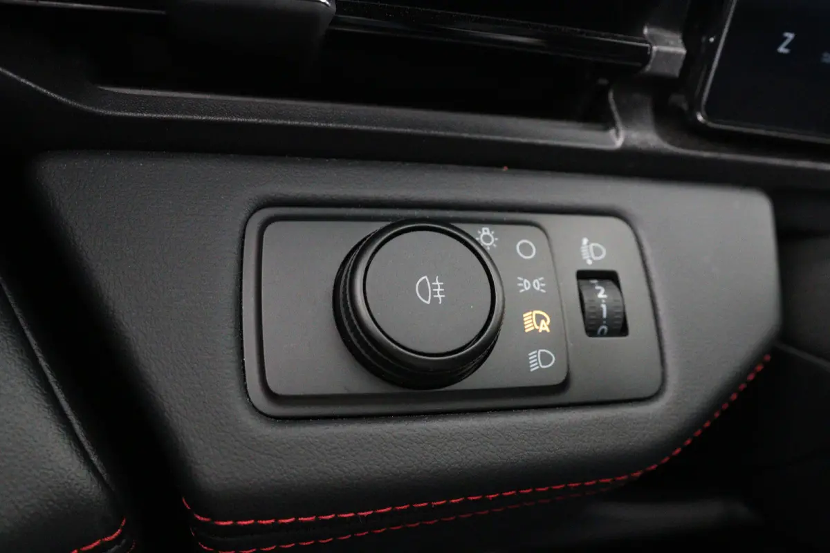 1.0 EcoBoost ST-Line | Automaat! | Winterpack | LED | Camera | Clima | Navi | Keyless | DAB | Parkeersensoren | Lichtmetalen Velgen