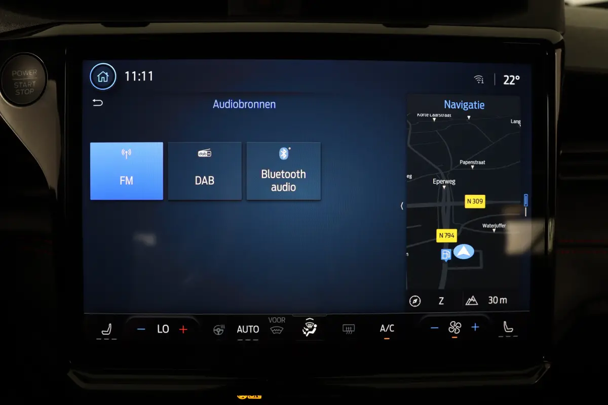 1.0 EcoBoost ST-Line | Automaat! | Winterpack | LED | Camera | Clima | Navi | Keyless | DAB | Parkeersensoren | Lichtmetalen Velgen