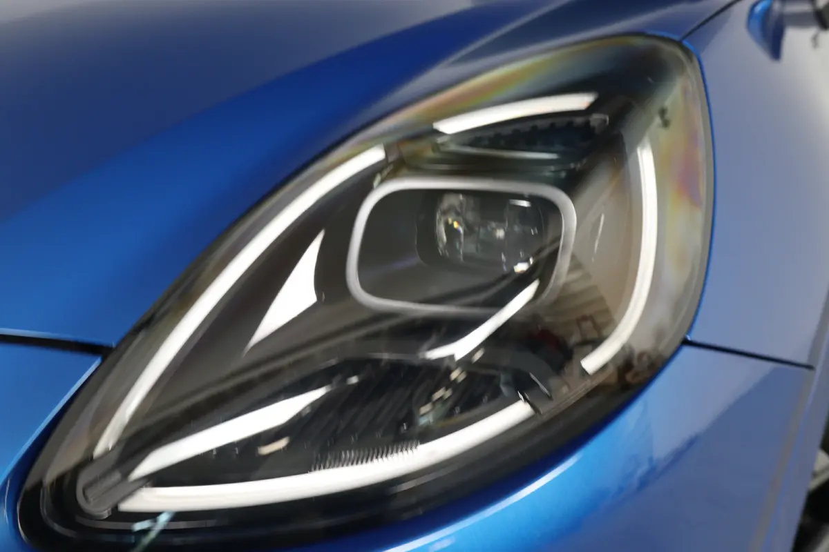 1.0 EcoBoost ST-Line | Automaat! | Winterpack | LED | Camera | Clima | Navi | Keyless | DAB | Parkeersensoren | Lichtmetalen Velgen