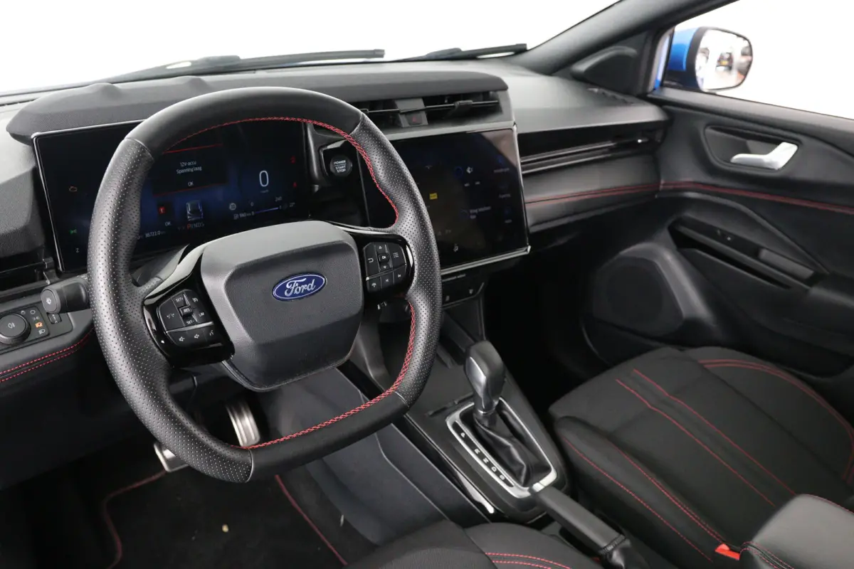 1.0 EcoBoost ST-Line | Automaat! | Winterpack | LED | Camera | Clima | Navi | Keyless | DAB | Parkeersensoren | Lichtmetalen Velgen