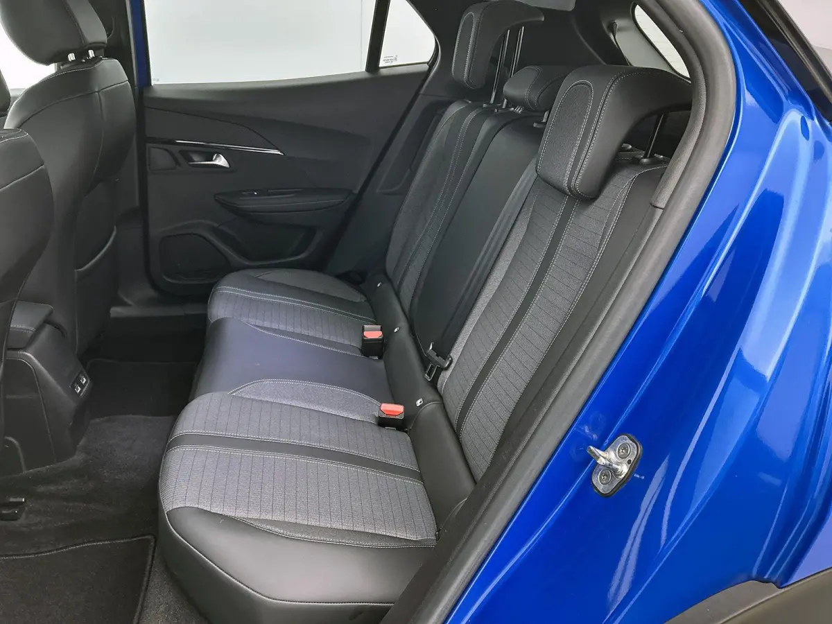 EV Blue Lease Allure 50 kWh | Navigatie | ACCU 90% | Apple Carplay/Android Auto | Climate Control |
