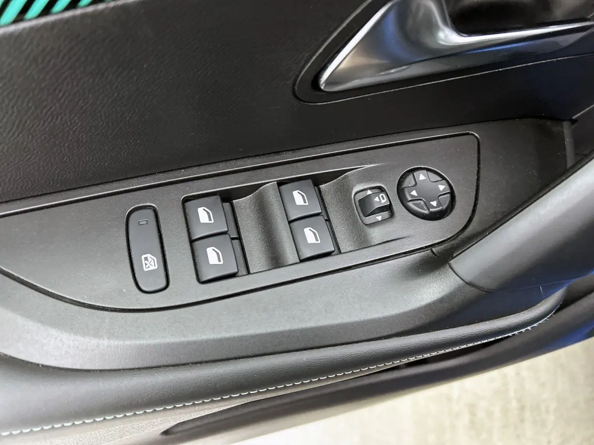 EV Blue Lease Allure 50 kWh | Navigatie | ACCU 90% | Apple Carplay/Android Auto | Climate Control |