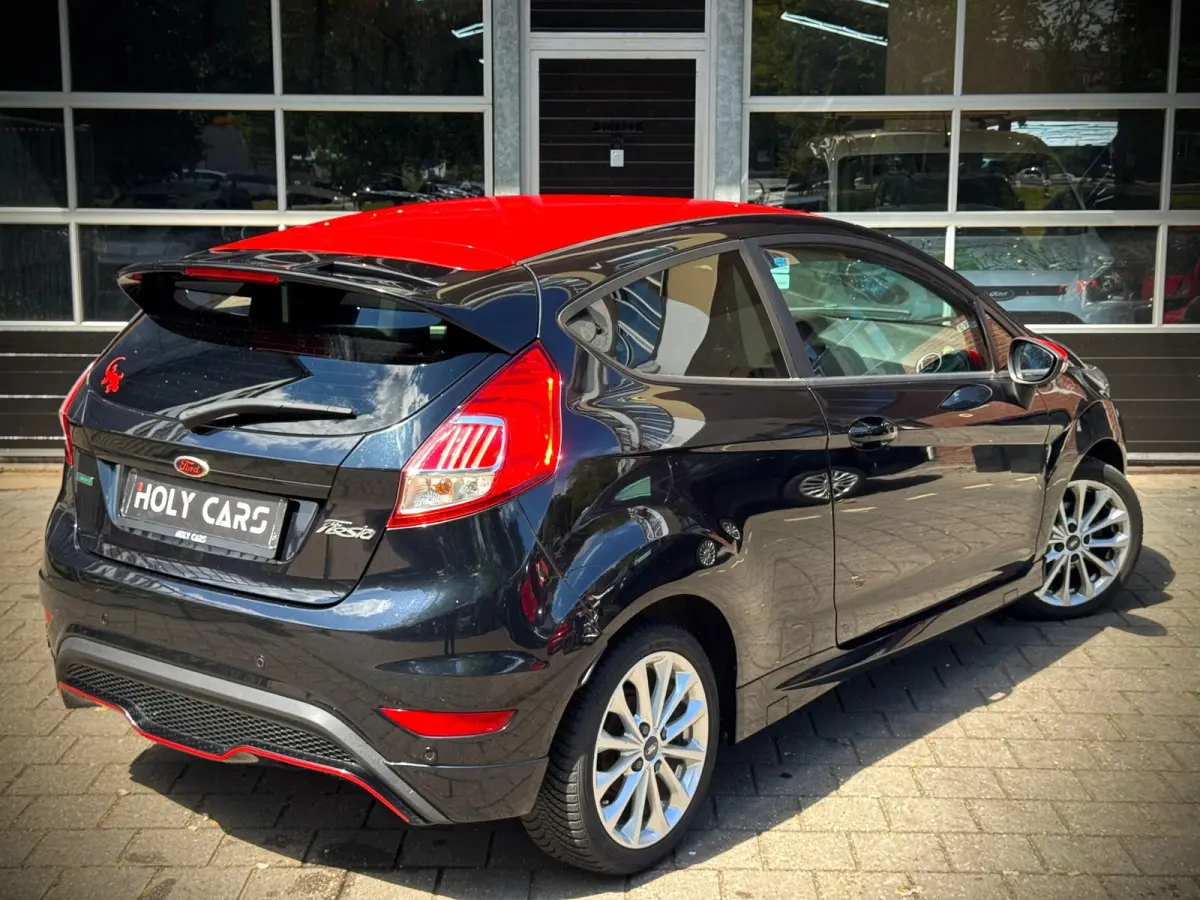 1.0 EcoBoost Black Edition | NAVI | KEYLESS| LED |