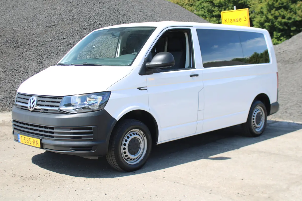 Volkswagen Transporter Kombi leasen