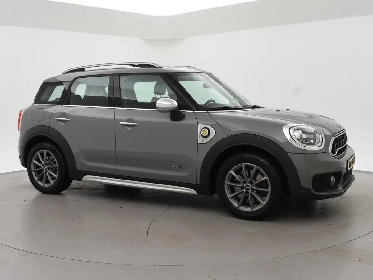 1.5 COOPER S ALL4 PLUG-IN HYBRID 224 PK + PANORAMA | LED | NAVIGATIE | CRUISE CONTROL