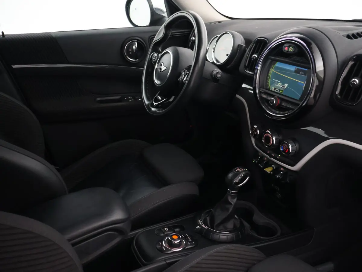 1.5 COOPER S ALL4 PLUG-IN HYBRID 224 PK + PANORAMA | LED | NAVIGATIE | CRUISE CONTROL