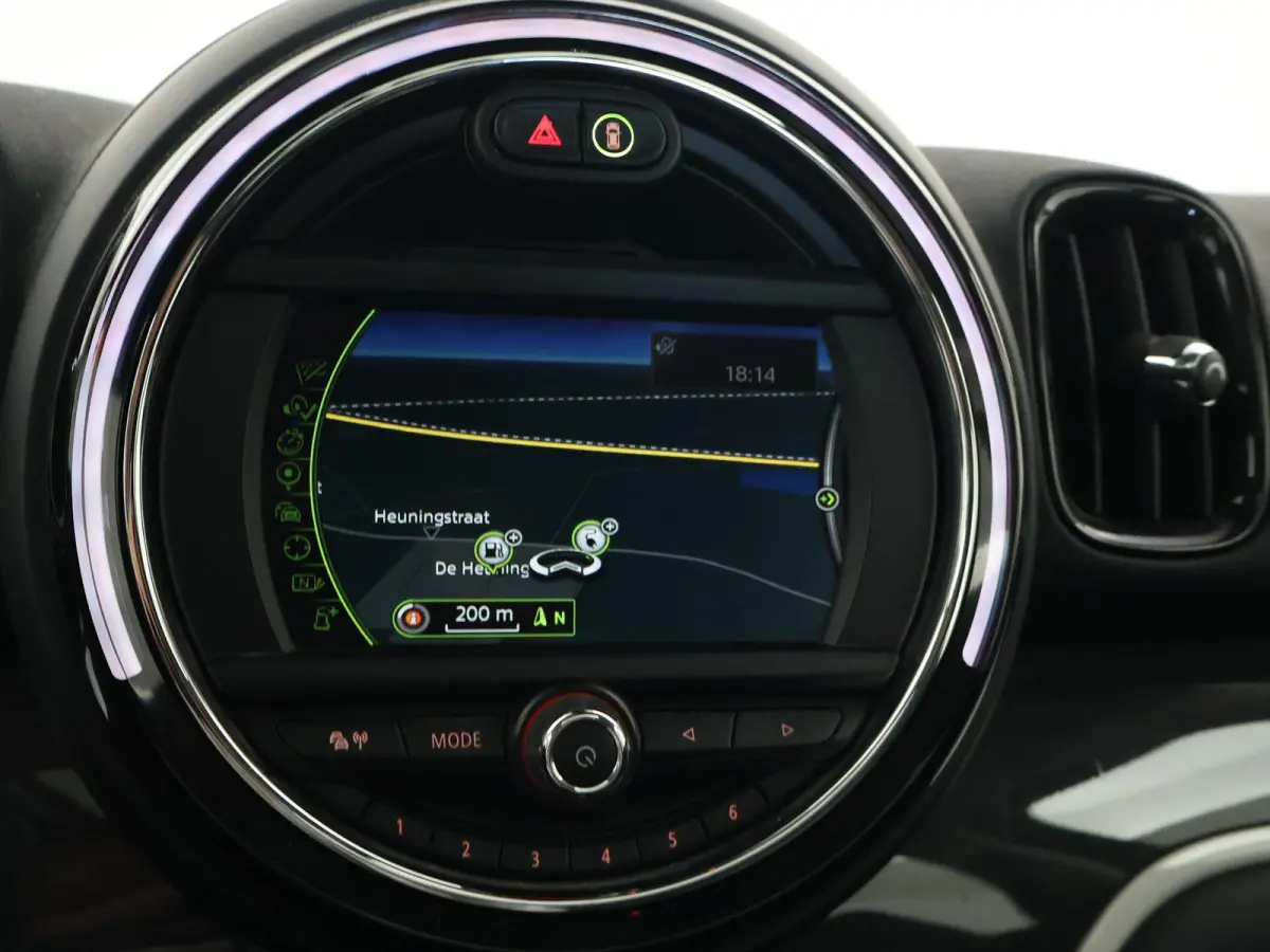 1.5 COOPER S ALL4 PLUG-IN HYBRID 224 PK + PANORAMA | LED | NAVIGATIE | CRUISE CONTROL