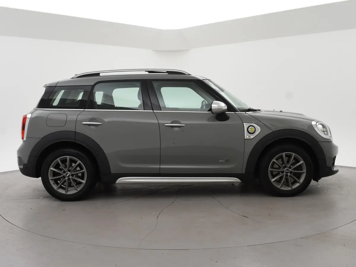 1.5 COOPER S ALL4 PLUG-IN HYBRID 224 PK + PANORAMA | LED | NAVIGATIE | CRUISE CONTROL
