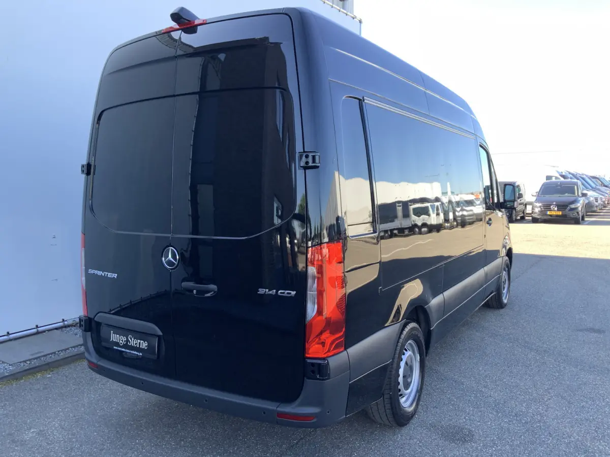 Verkoopwagen 314 2.2 CDI 366 L2H2 Airco 2 Zits .220 v .Aansluiting Euro 6