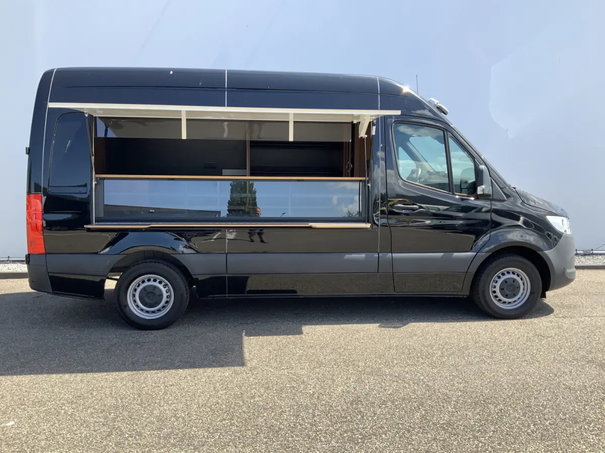 Verkoopwagen 314 2.2 CDI 366 L2H2 Airco 2 Zits .220 v .Aansluiting Euro 6