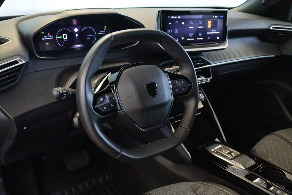 EV Allure 54 kWh | APPCONNECT | PDC V+A | CRUISE | LMV17" | LED |