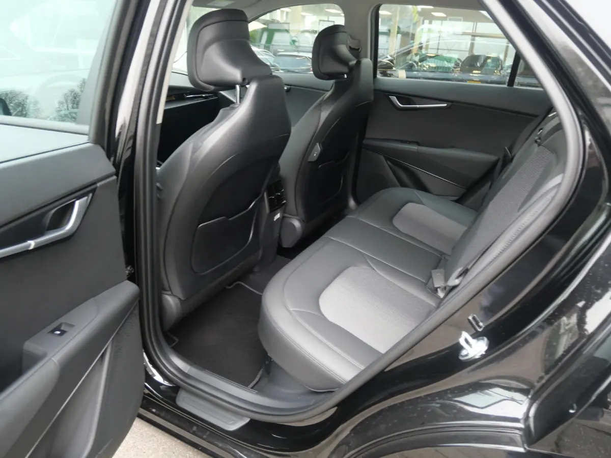 1.6 GDi Hybrid DynamicLine | Adapt. Cruise. | Clima. | Navi. | Camera | Carplay